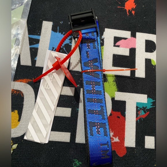 Off white belt - Picture 1 of 5